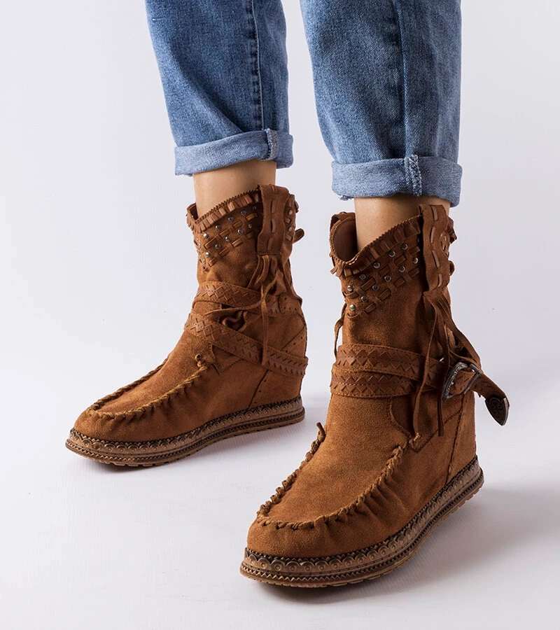 Braune Keilabsatz Stiefeletten von Beausoleil