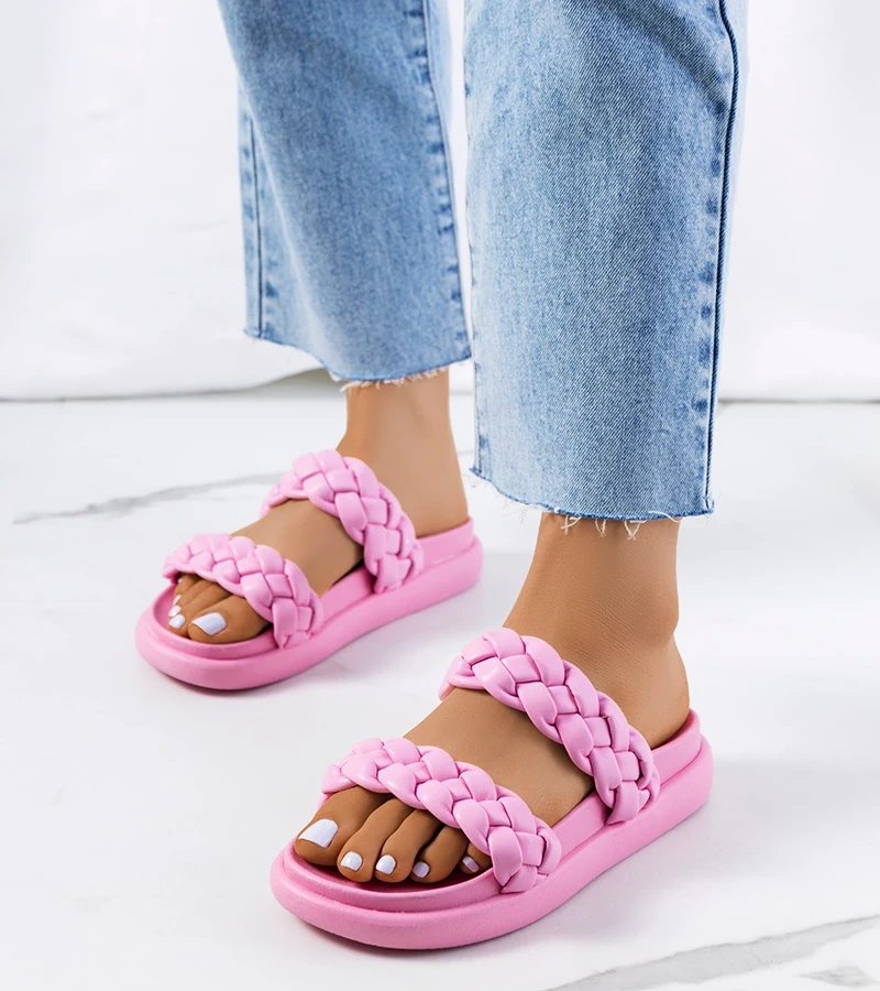 Rosa Angas Schlappen