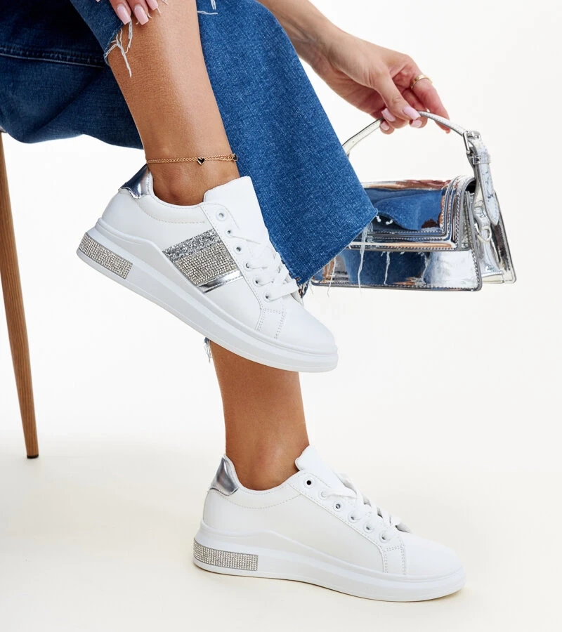 Weiß-silberne Sneakers mit Zirkonia von Giulia