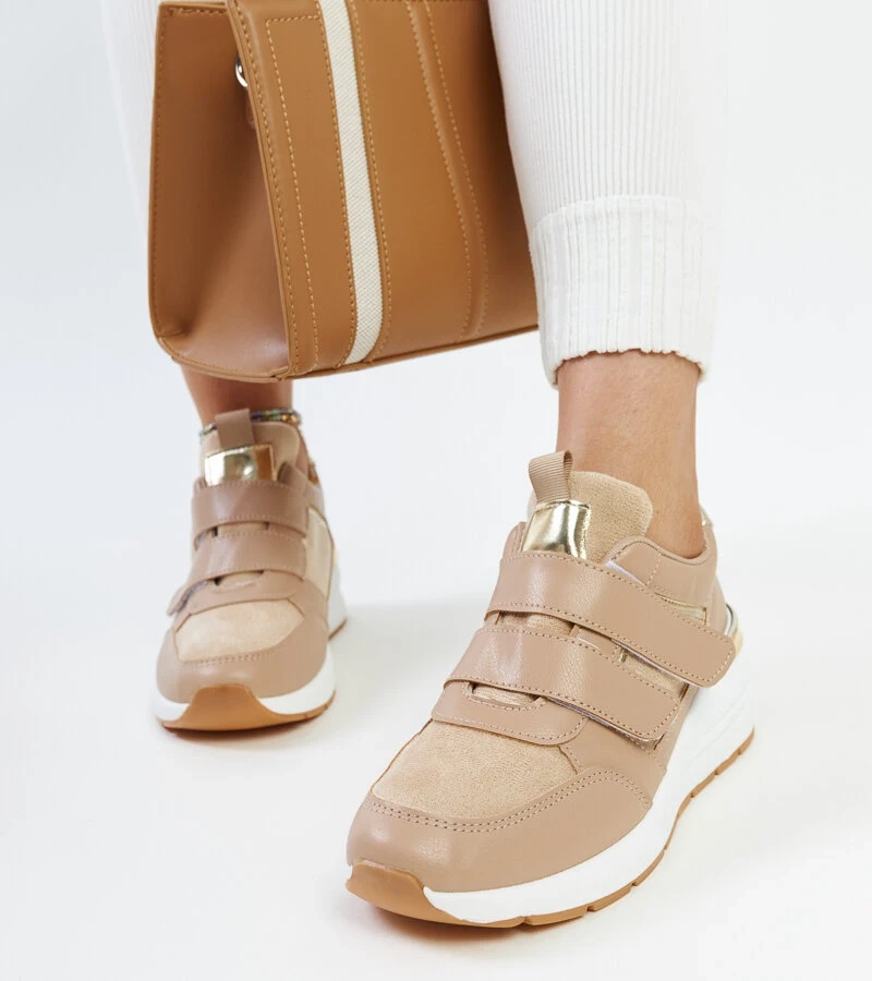 Braune Keilabsatz-Sneaker mit Klettverschluss von Orly