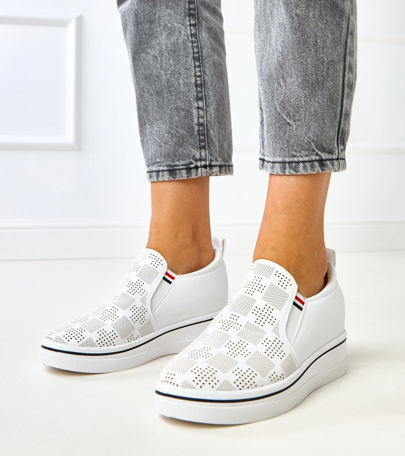Weiße durchbrochene Keil-Sneaker Karola