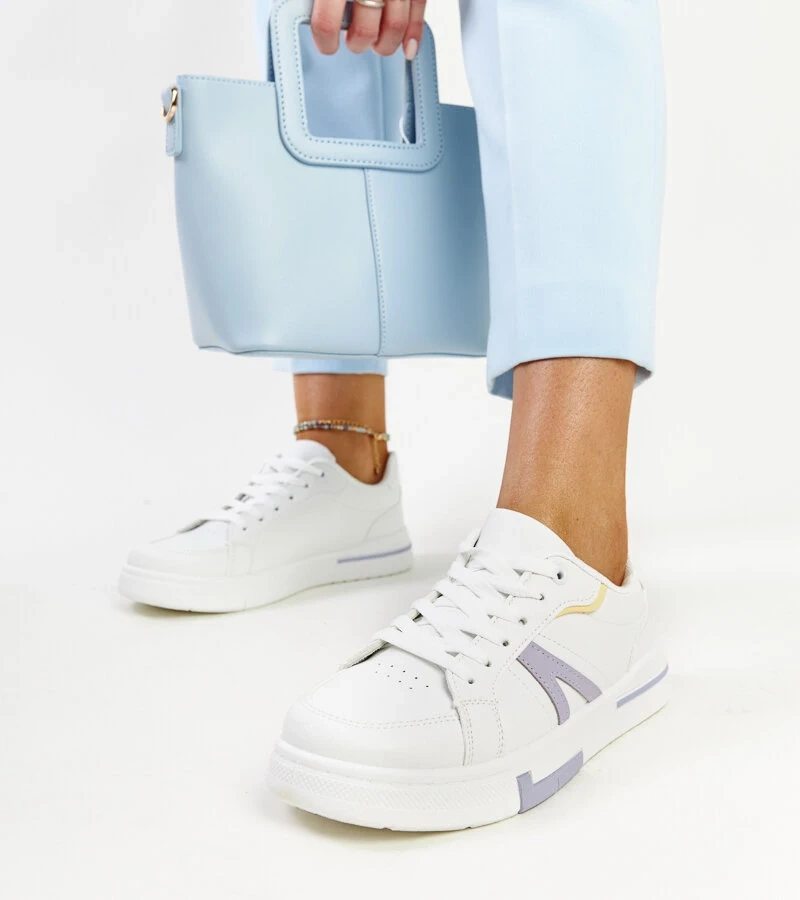 Weiße Sneakers mit Zorica Farbe
