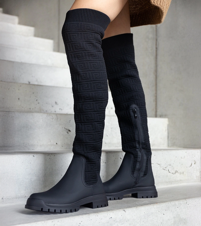 Schwarze Stiefel aus Material mit mattem Finish Scarlett.