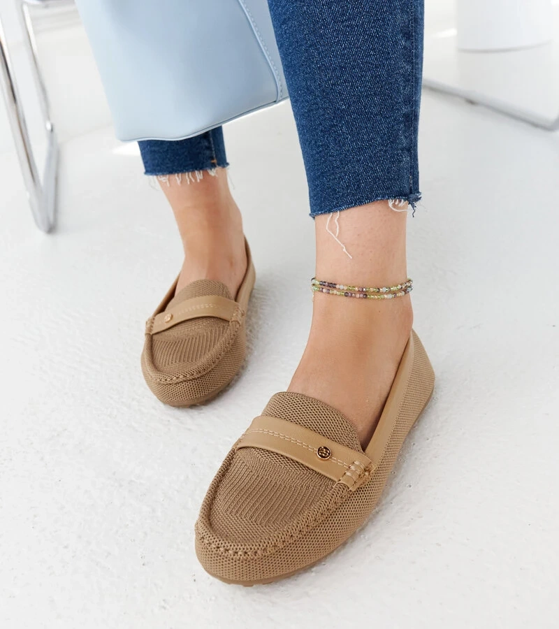 Beige Stoff-Mokassins Fombio