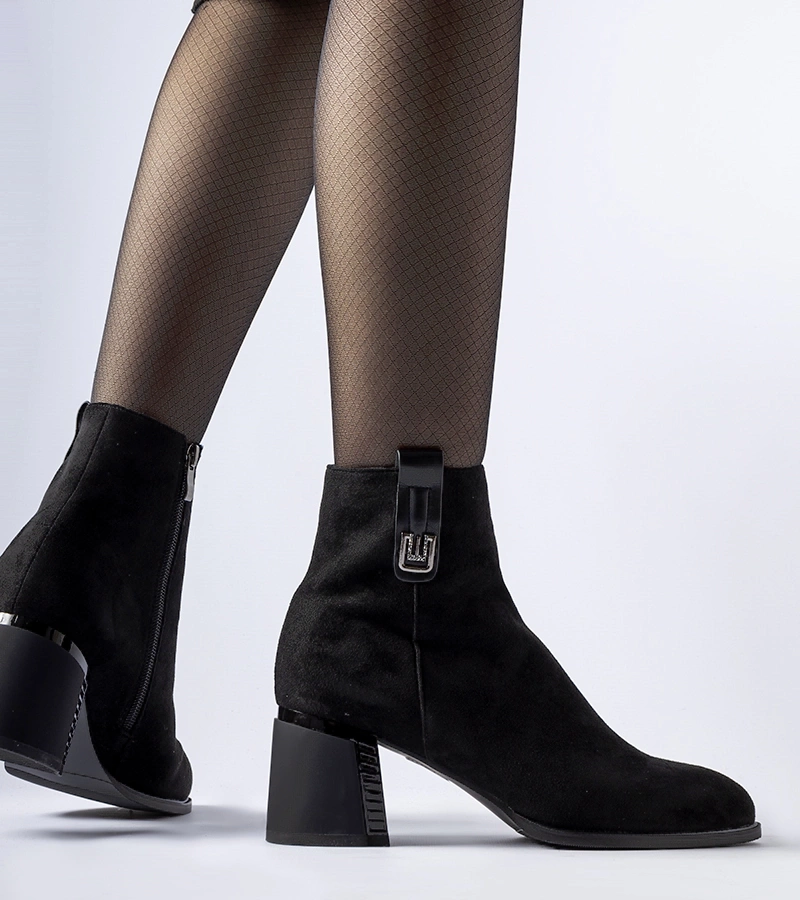 Schwarze gefütterte Stiefeletten auf Absatz Bangor