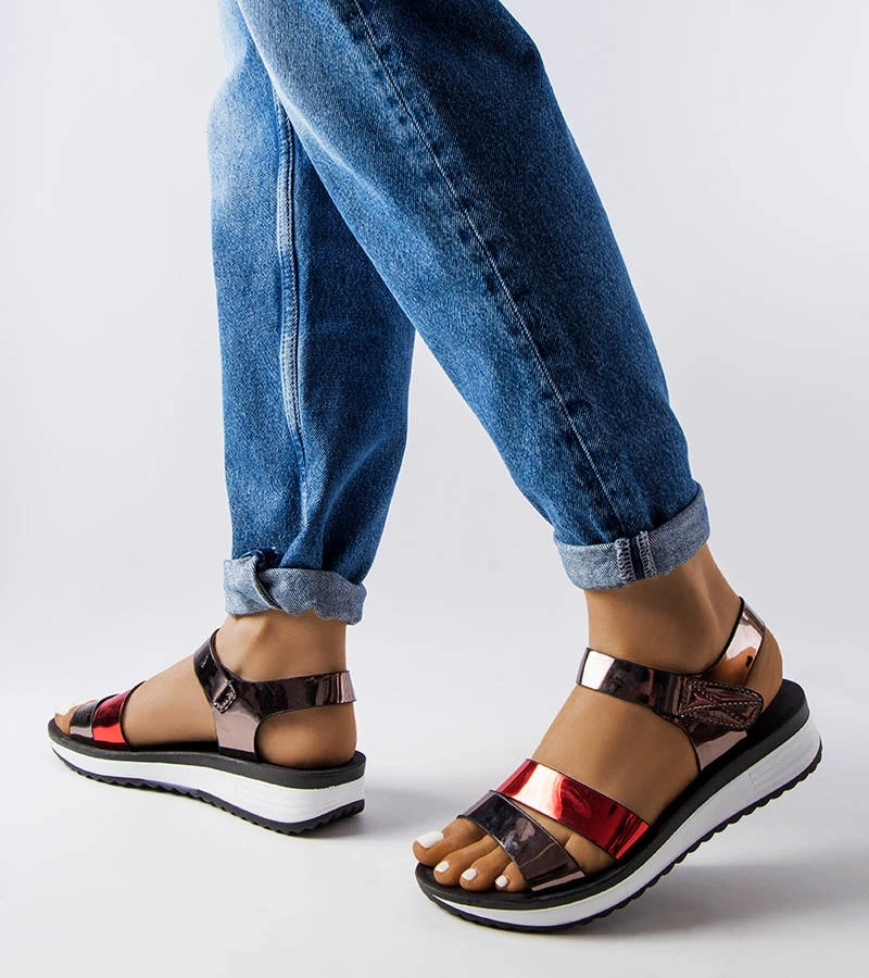 Damen lackierte Sandalen Mila