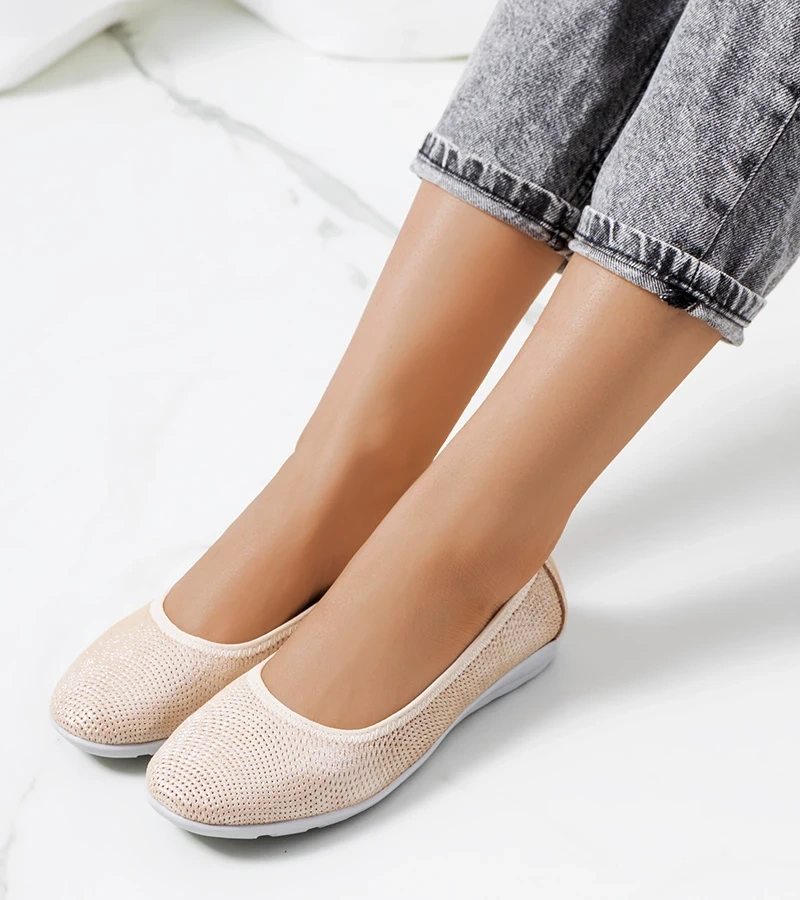 Beige Leder-Ballerinas Elmas