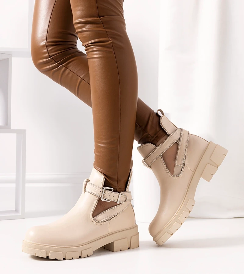 Beige Stiefeletten auf Huff-Plattform