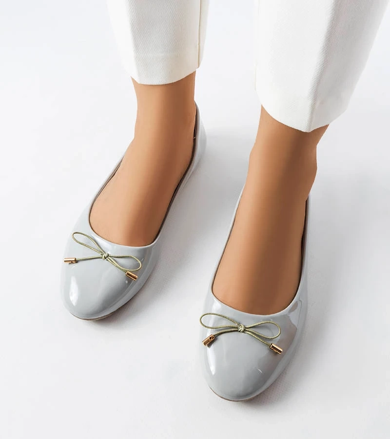 Graue lackierte Ballerinas von Lakewood