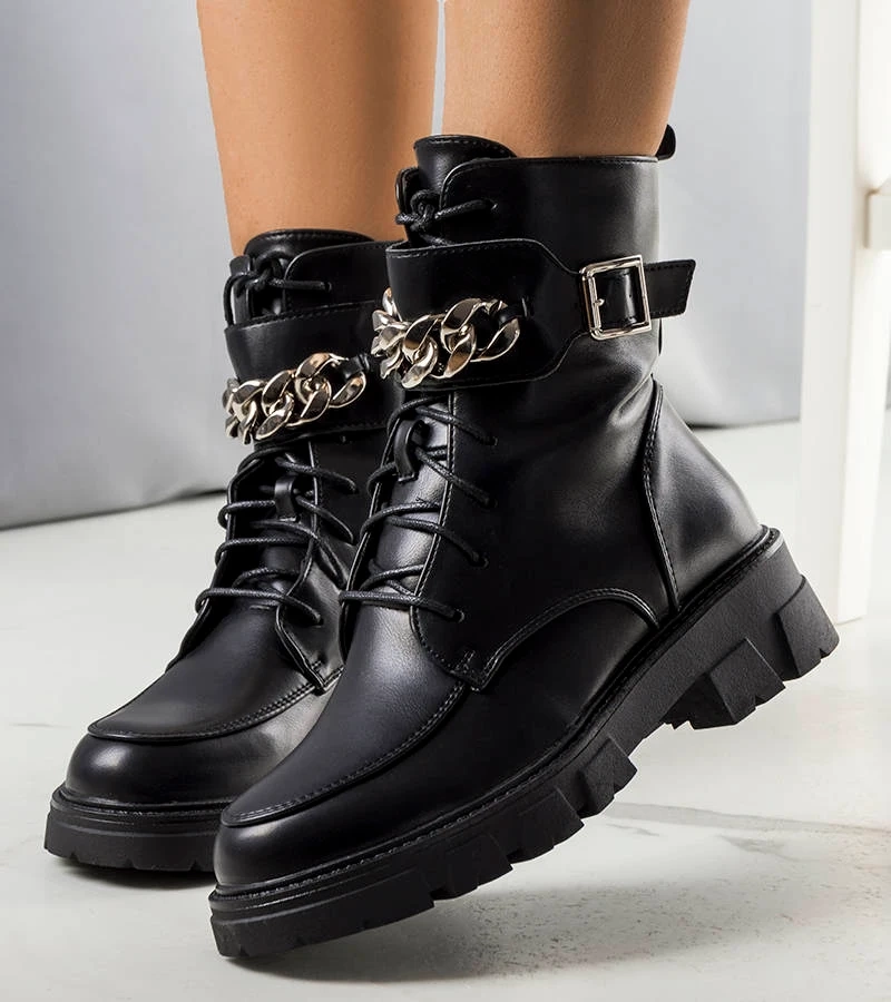 Schwarze, gefütterte Timur-Trapperstiefel