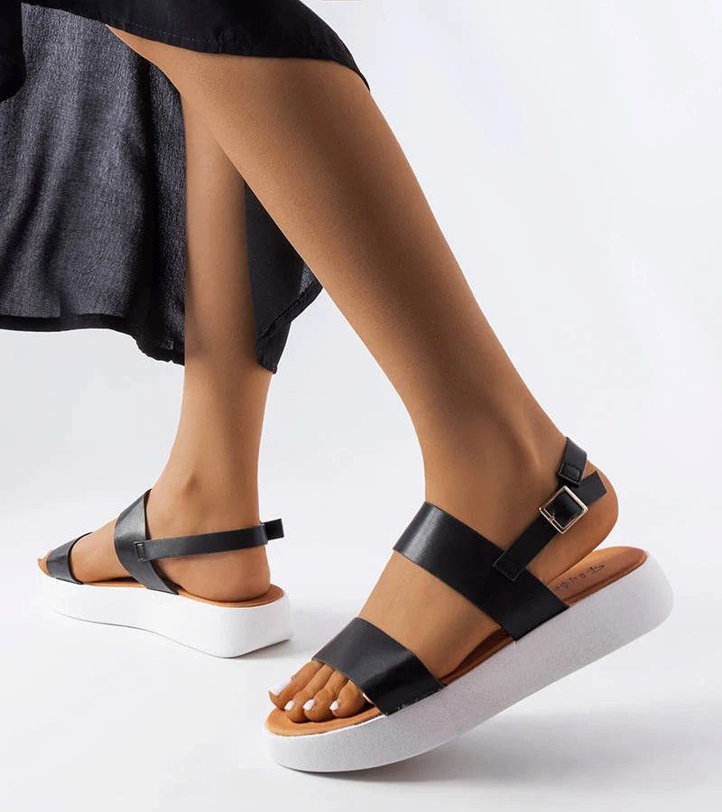 Schwarze Plateausandalen von Isaac