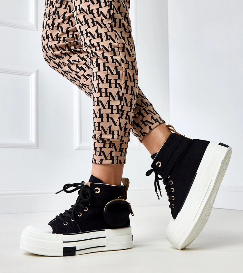 Schwarze hohe Plateausneaker mit Tasche Yaren