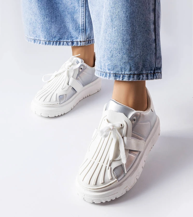 Silberne Plateau-Sneakers von Binet