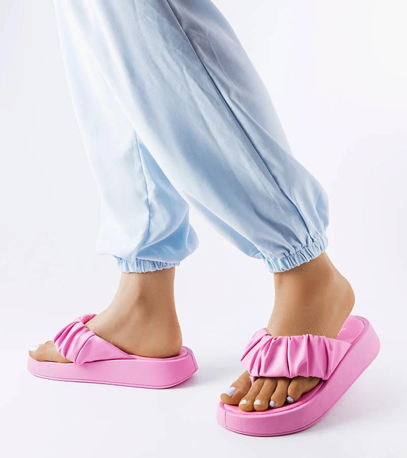 Rosa Flipflops mit Rüschen von Filippo