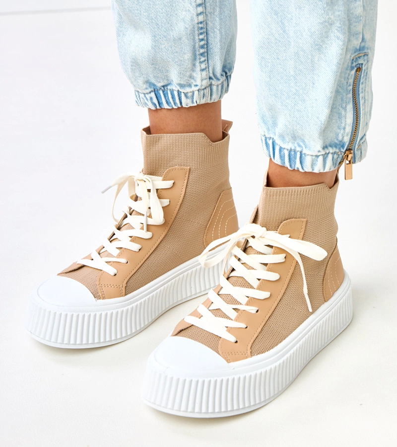 Braune Slip-On-Socken-Sneaker auf Plateau Perkins