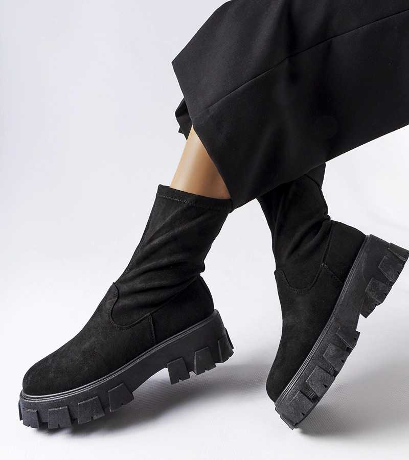 Schwarze Sockenstiefeletten aus Öko-Wildleder Pancrazio