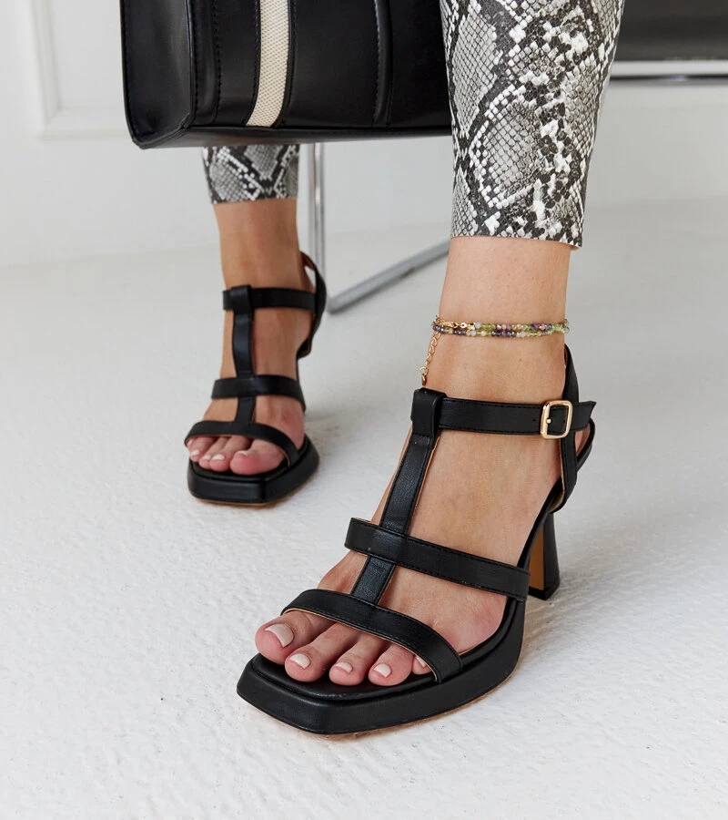 Schwarze Stilettos aus Kunstleder Pirjo