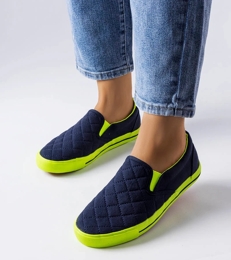 Marineblaue gesteppte Balsamo Slip-On-Tennisschuhe