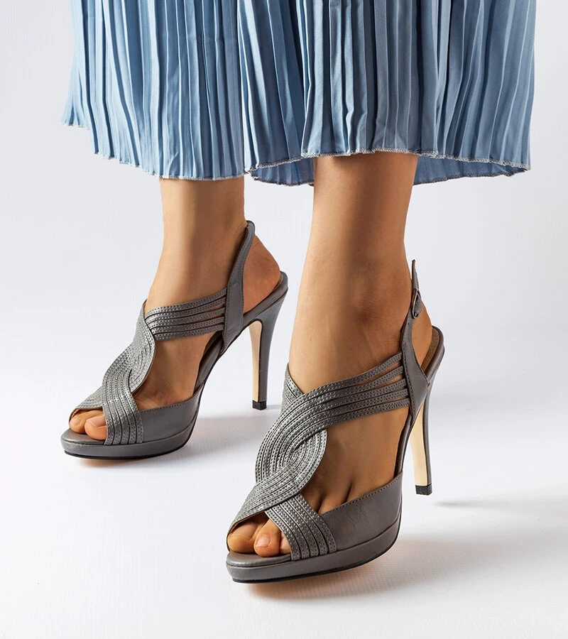 Graue Tougas Stiletto Sandalen