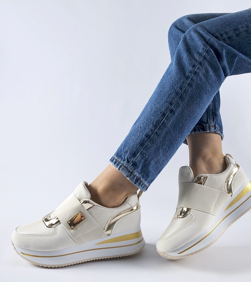 Beige Schlupf-Sneaker auf Sages-Plattform