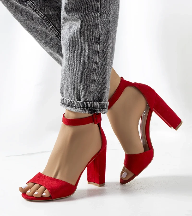 Żółte czółenka na słupku z motywem skóry wężą Dolores