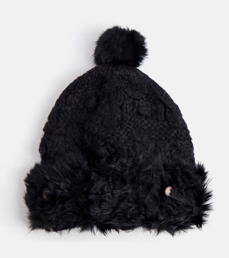 Schwarze Pelzmütze von Danna
