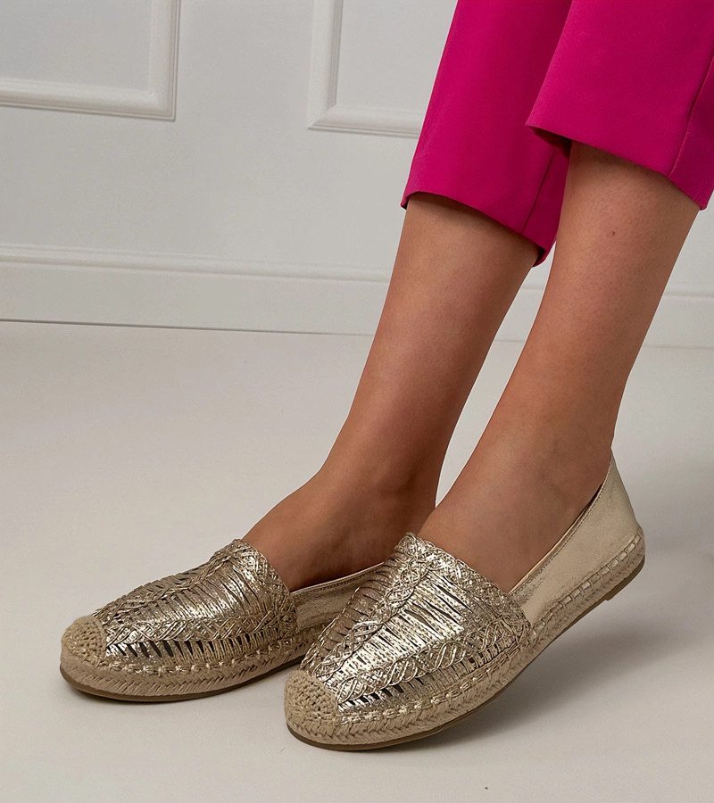Goldene, durchbrochene Espadrilles auf Plateausohle Zelvira