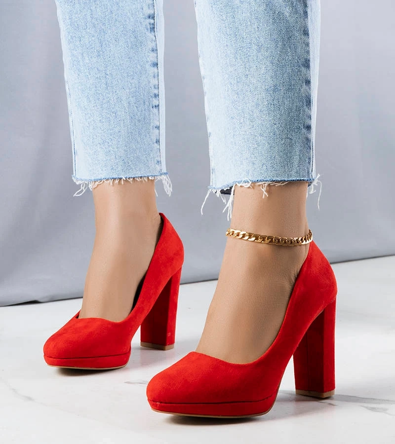 Rote Stilettos von Leonard