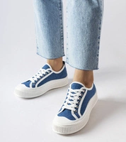 Blau