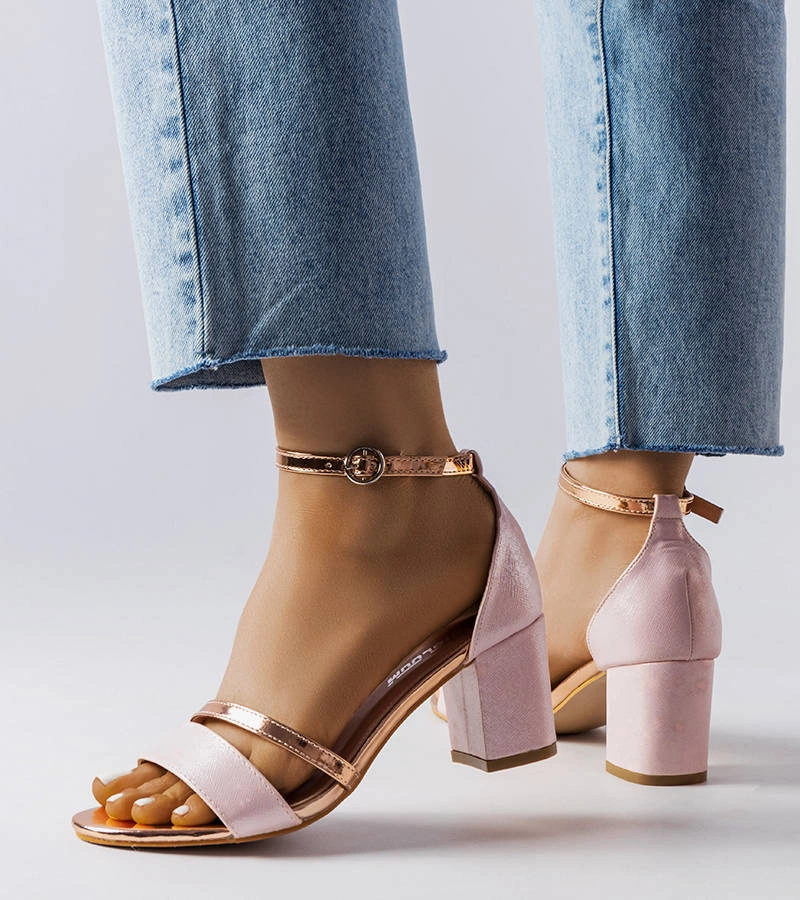 Rosa-goldene Tetradi-Stilettosandalen