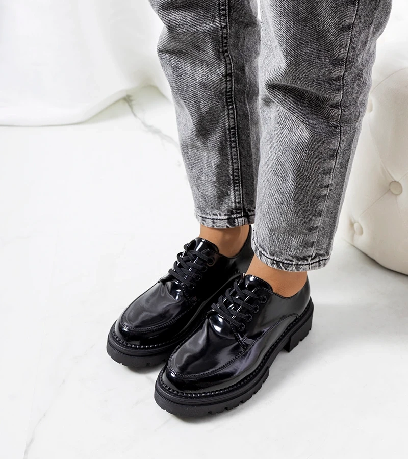 Schwarze Halbschuhe mit Traktorsohle Markus