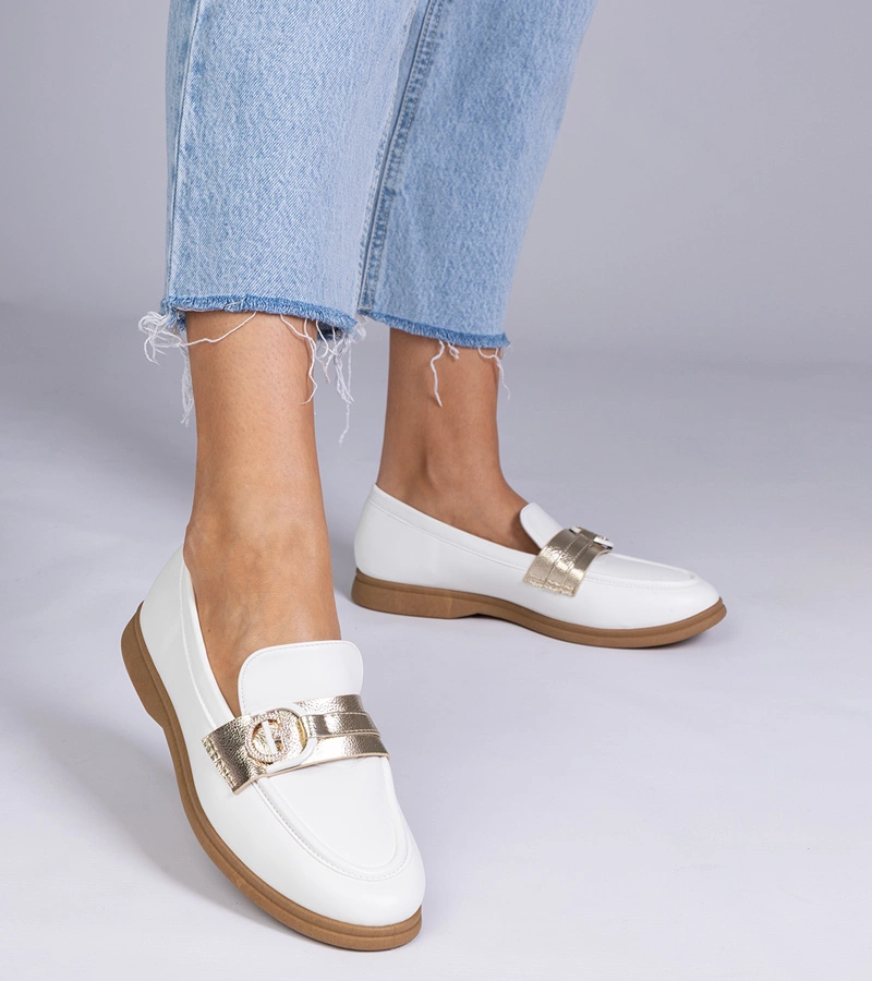 Weiße Mokassins aus Kunstleder mit Strasssteinen Berita