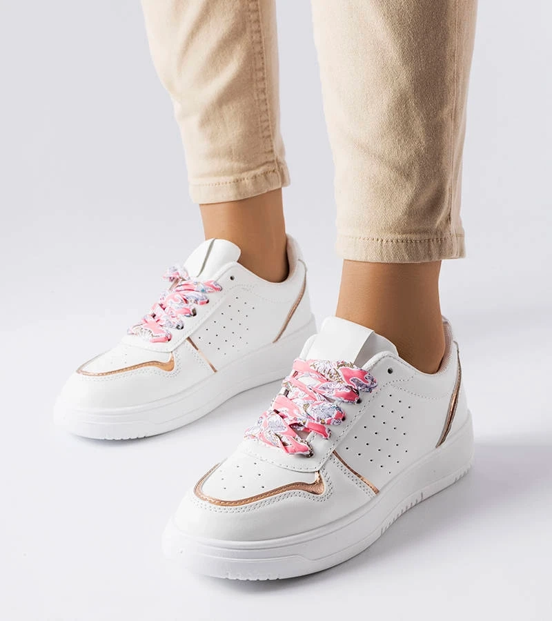 Weiße Pryor Sneakers mit Bandbindung