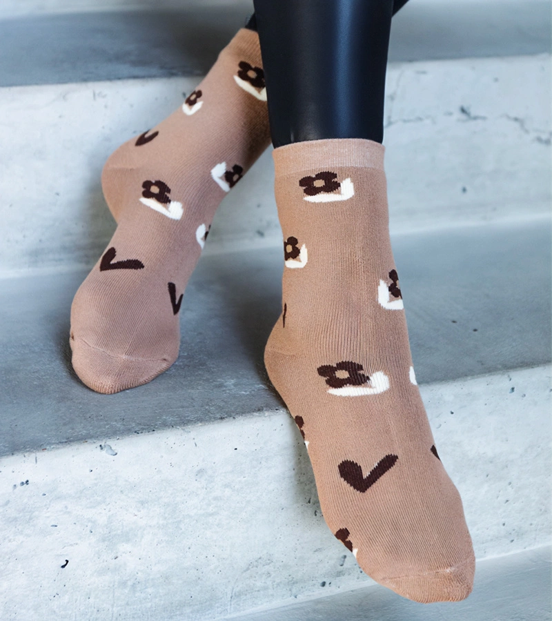 Czarnobiałe warme Socken Sella.