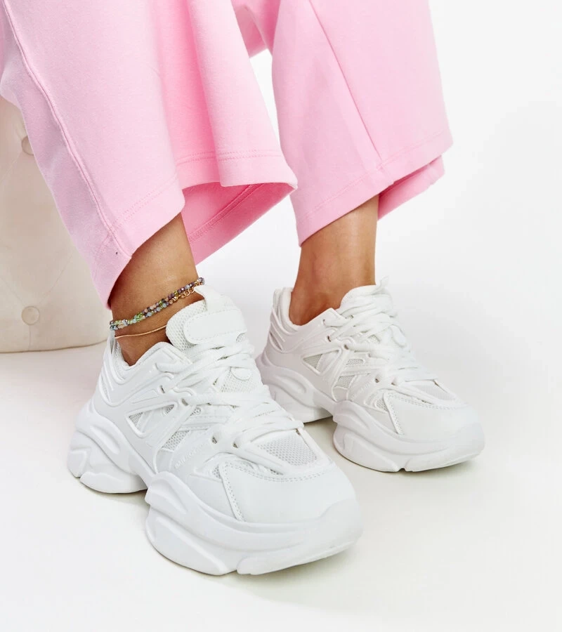 Weiße sportliche Sneakers von Feaven